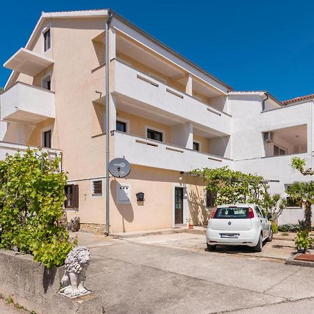 Gorgeous Apartment In Krk With Wifi Krk Town Εξωτερικό φωτογραφία